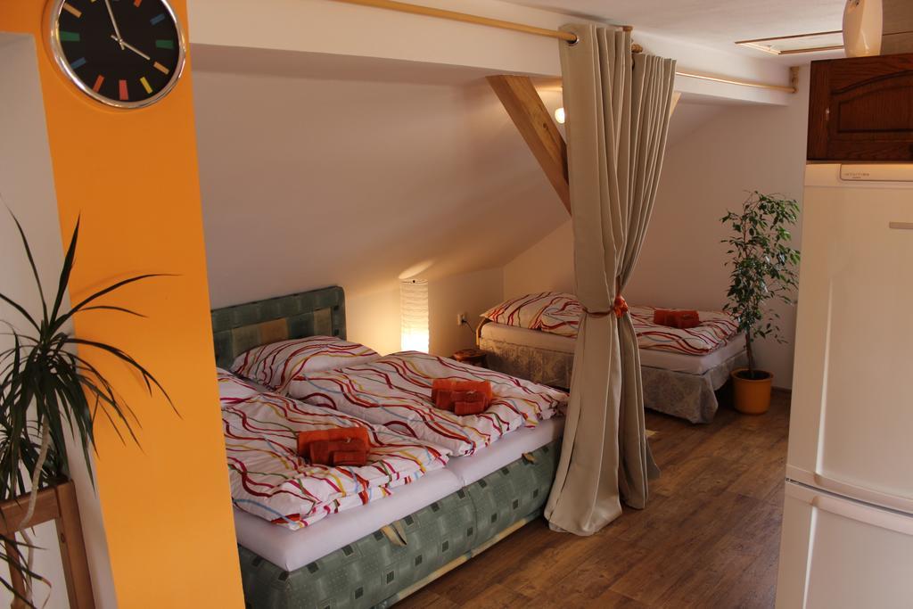 Orange Loft Apartment Kájov Exterior foto