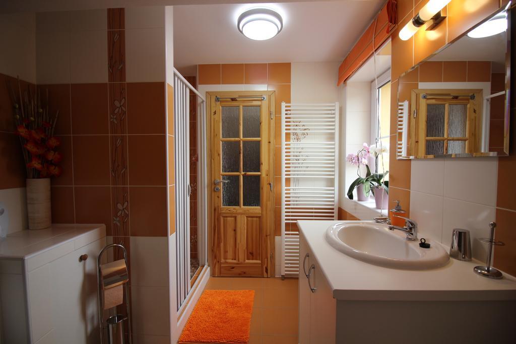Orange Loft Apartment Kájov Exterior foto